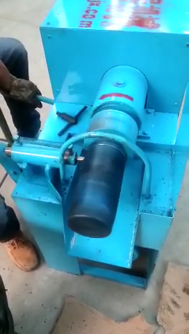 廢舊機油濾芯拆解機